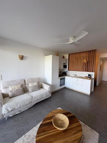 Loft Nama overlooking garden and Caribbean Sea beach