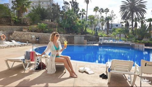 Shining Gold by Deihu Experiences