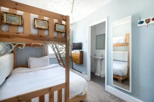 INNit Blue Sky photo 5