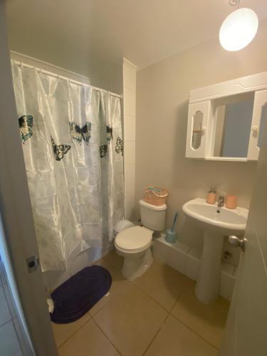 Et badeværelse på Depto completo hasta 5 personas