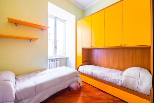 Montesanto Flow Flat by Napoliapartments