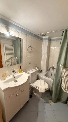 Eirini's apt photo 3