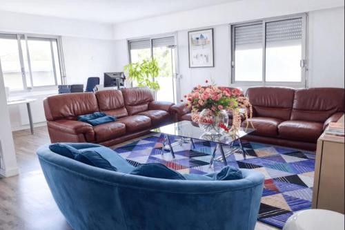 Appartement lumineux 180 m2 - 4 chambres -Hypercentre - proximité tramway