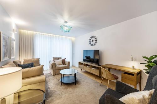 Nomad's Lux - Almada Apartments Porto