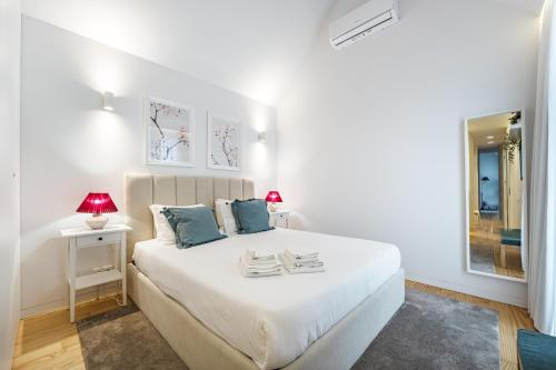 Nomad's Lux - Almada Apartments Porto