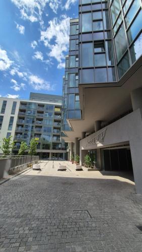 Towarowa Clock Apartment, free parking, air-conditioning, self check-in 24h