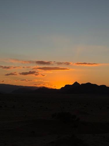 Blick auf den Sonnenuntergang/Sonnenaufgang von des Bed & Breakfasts aus oder aus der Nähe