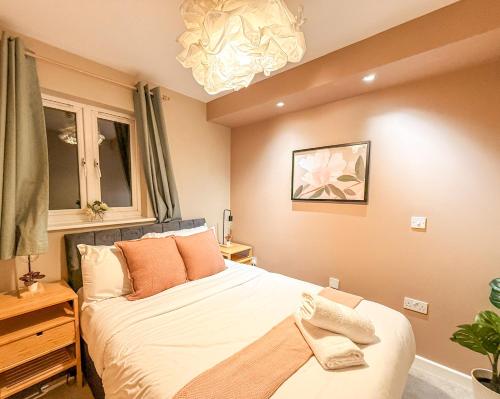 Tutu Suite I Stylish Central 2BR I Sleeps 4 I Near Cardiff City Centre I Principality Stadium I Cardiff Castle I Wales Millennium Centre I WiFi I Parking and Easy Access to Barry Island photo 3