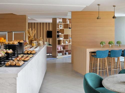 Mad på hotellet eller i nærheden