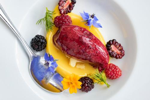 Jídlo v penzionu nebo okolí