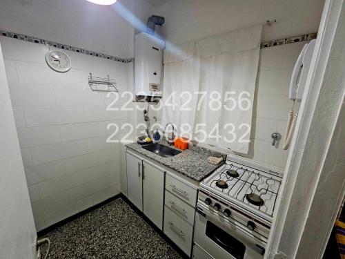 Nhà bếp/bếp nhỏ tại Departamento 2 Amb - PLAZA COLON