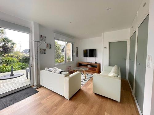 Maison rénovée avec charme, proche des plages