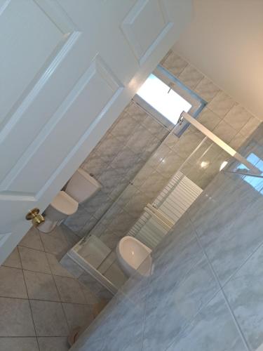 Et badeværelse på Alinka Apartmanház