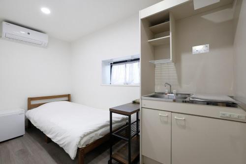 Tokyo My Home - Budget Private Room near Shinjuku, Shared Bath