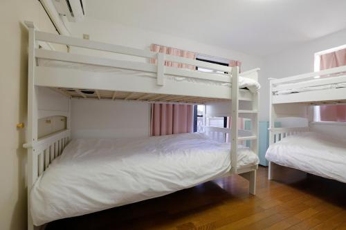 Tokyo My Home Private Family and Friends Room for 4 Guests Shinjuku