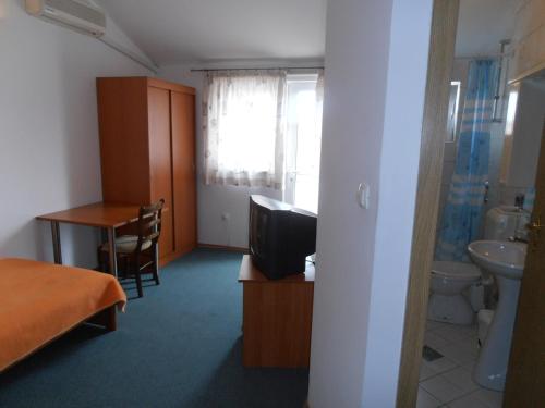 Et badeværelse på Hotel Metković