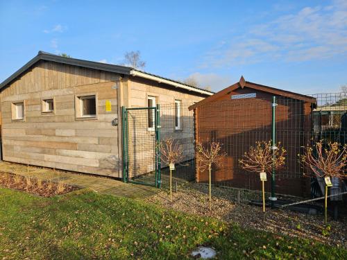 Budova, kde se chata nachází