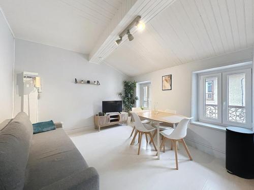 Cozy apartment Oullins metro B 100 m