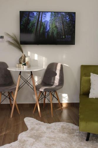 Maris elegant studio