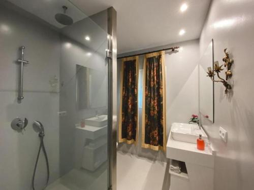 Et badeværelse på Hotel Boutique Pinar by Bossh! Hotels