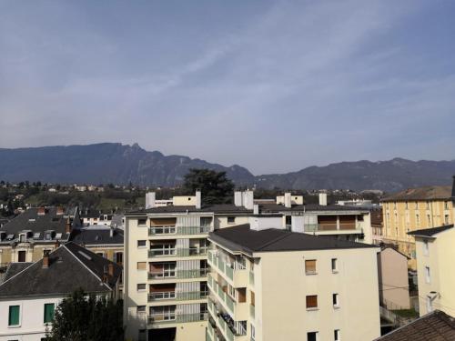 Vista general d'una muntanya o vistes d'una muntanya des de l'apartament