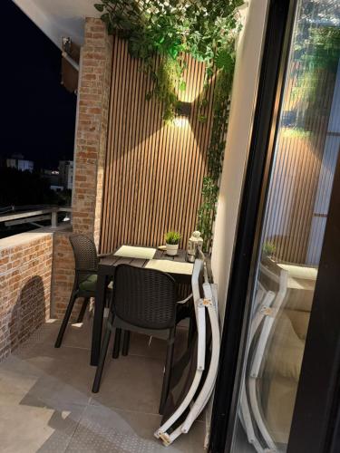CG320 - Apartment with Private Terrace, AC and Lift - Central Torremolinos