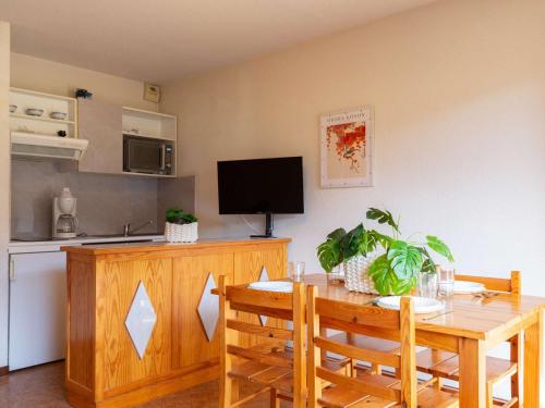 Appartement pour 6 près des pistes avec parking à Saint-Lary - FR-1-296-537