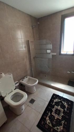 Bilik mandi di Camila