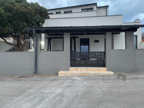 Second home apartment - rose gold