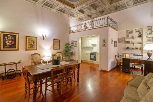 Rondinelli Mdr Apartments Collection