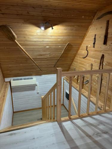 Een bed of bedden in een kamer bij Vesilinnu