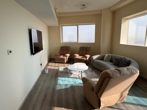 Stunning Furnished 3-Bedroom Apartment