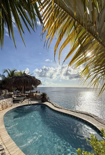 Oceanfront apartments 18 & 19 - Lagun Blou Dive & Beach Resort, Curaçao