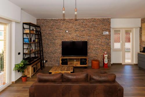 Industrial Loft in Rome - Metro C to Colosseum