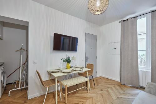Apartment Montmartre by Studio prestige