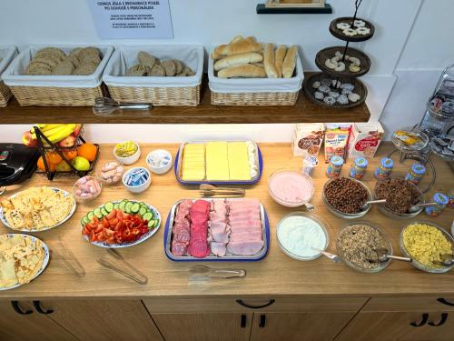 Mad på pensionatet eller i nærheden