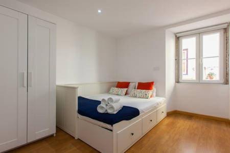 Lisbon City Sweet Studio