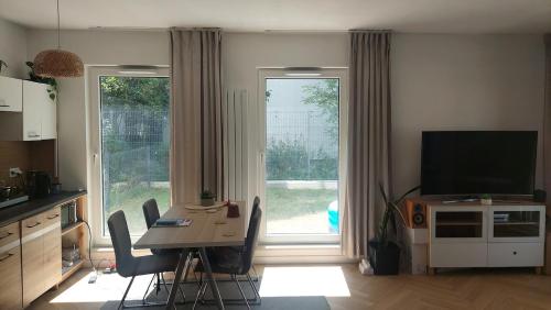Spacious studio with garden