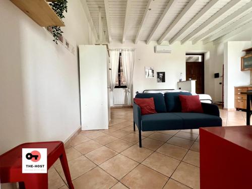 The tiny house in the courtyard in Agrate Brianza