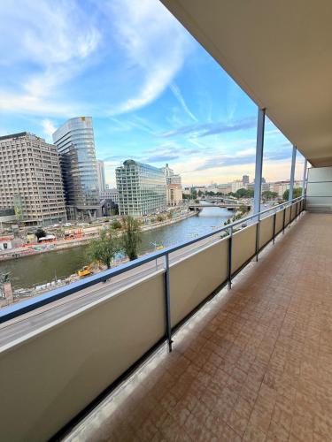 Grand Heart of Vienna City View Residence
