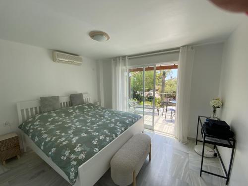 New renovated Marbella Mija House - Puerto Banus quiet and green oasis