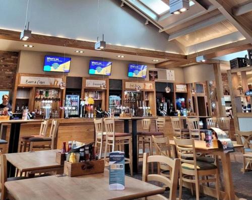 Loungen eller baren på Sunrise Holidays Skegness - Pearl