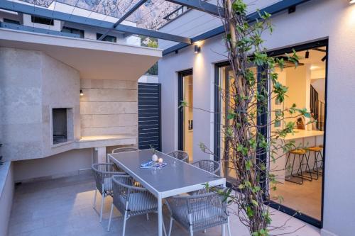 Luxury Sea View Villa - Makarska