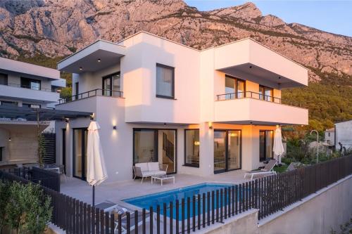 Luxury Sea View Villa - Makarska