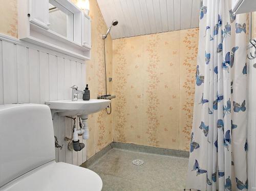 Et badeværelse på Det Vita Huset Gubbhögen