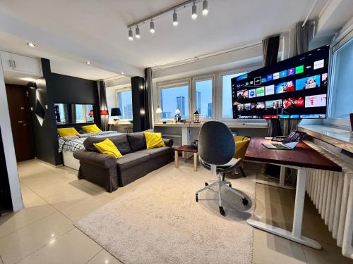 SAWA Apartment 2xMetro WiFi 500 Mbs 50’TV Netflix HBO AppleTV+