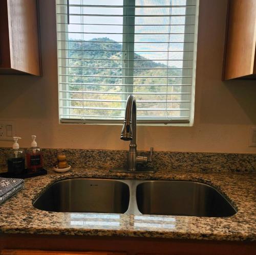 Ảnh trong thư viện ảnh của Home away from Home - 6 miles from the SNP ở Three Rivers