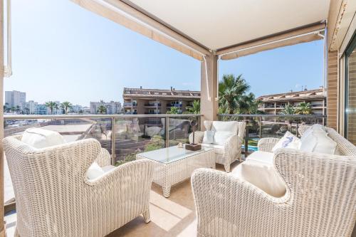 Ola Marina Apt Arenal Seafront 6 pax