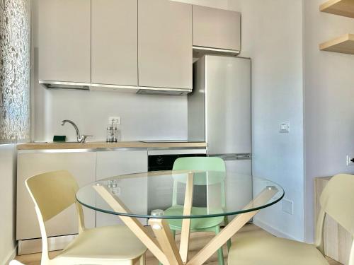 Gallery image of Metro M3 S&M Home, comoda soluzione di design, con collegamento diretto a Duomo di Milano, Stazione Centrale e Milano Porta Garibaldi in Milan