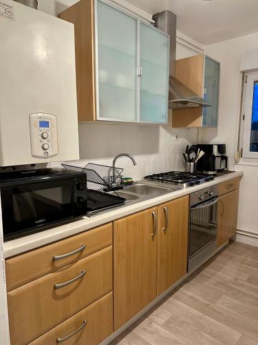 Appartement Verzy - 3 chambres - Résidence calme - Tout équipé - Proche centre de Reims, 7min en voiture